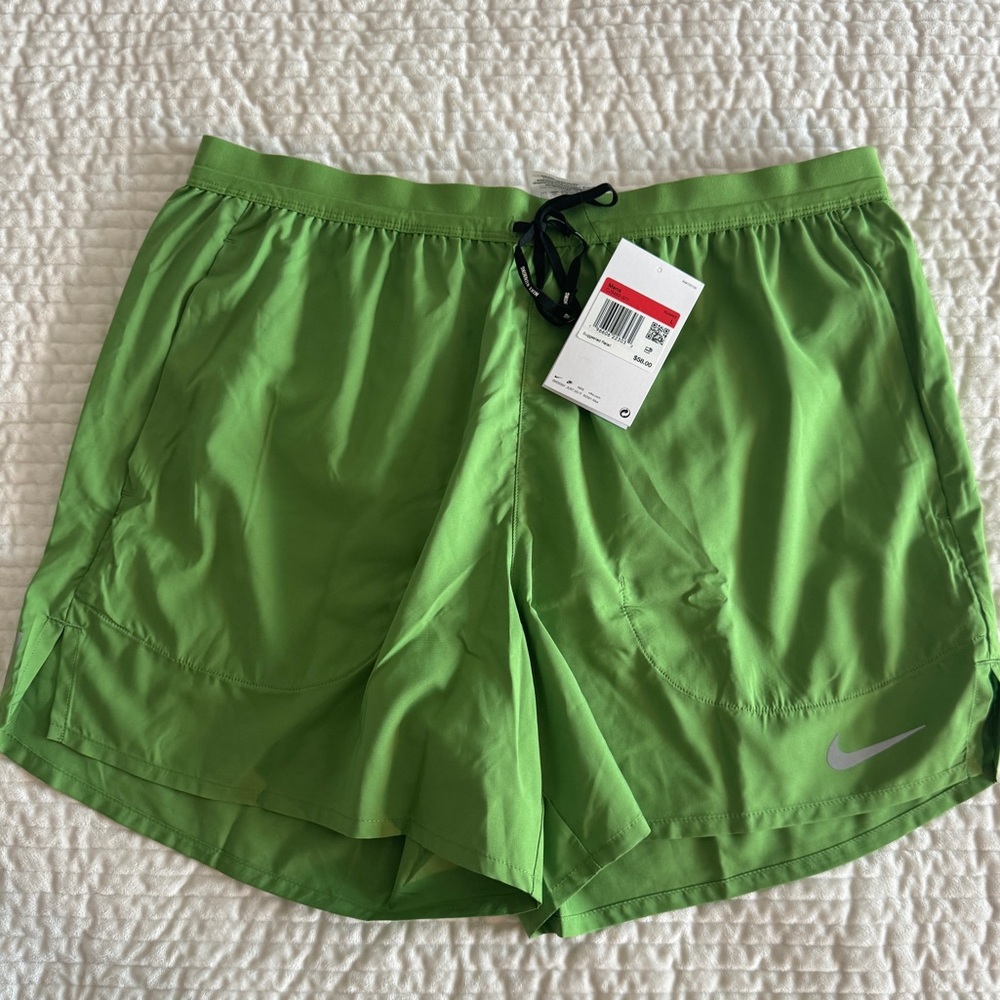 Large Green Nike 5inch running shorts